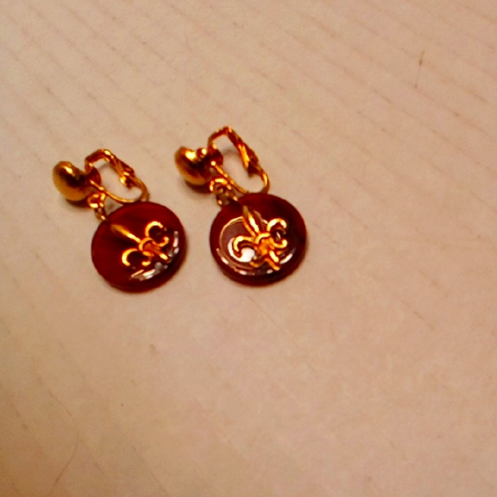 Elegant Goldtone and Brown Clip-On Earrings